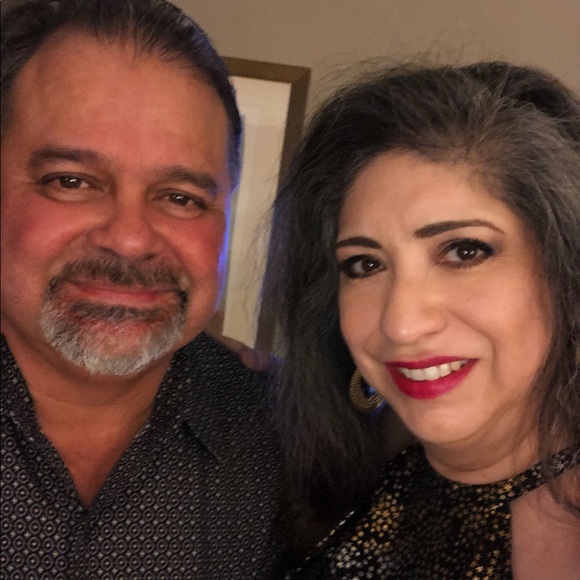 Meet Your Posher - Picture 2 of 9